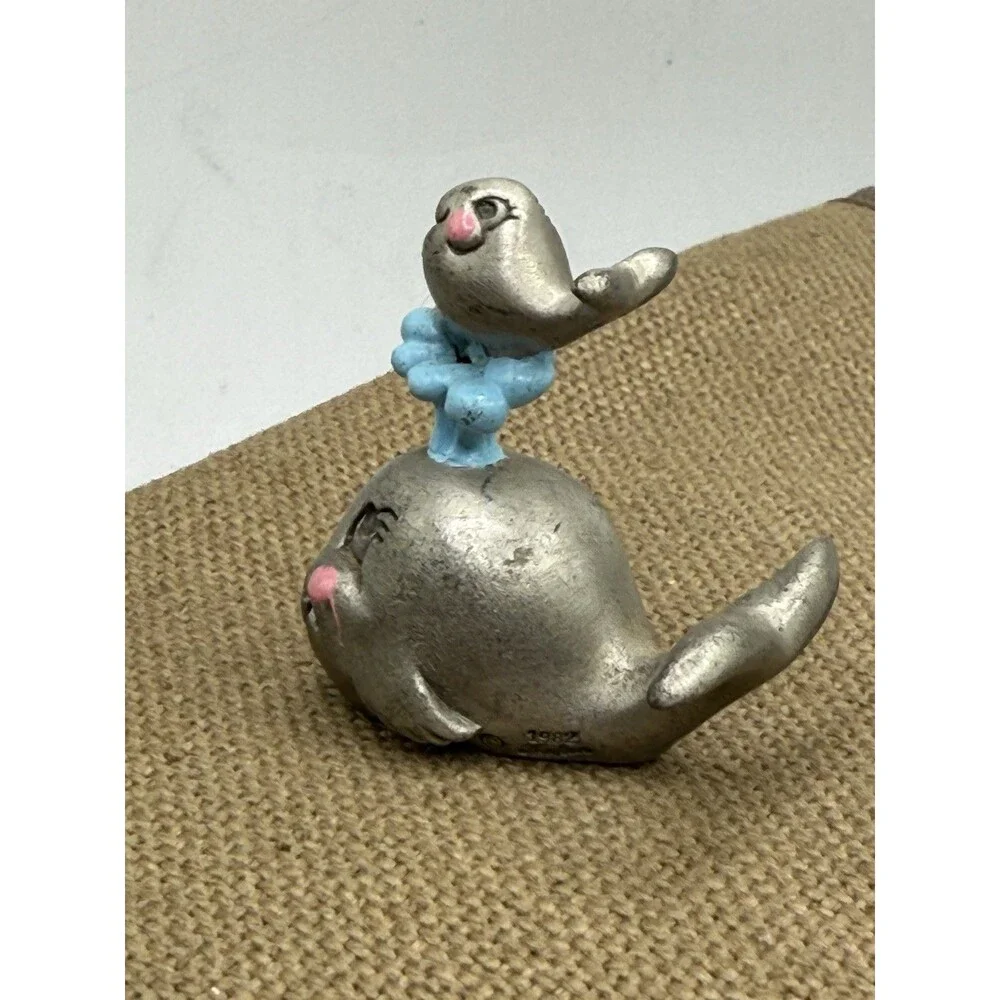 Vintage 1982 Hudson Pewter Mom Whale w/ Baby Whale Water Spout 1.5
